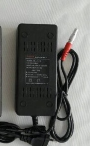 适用南方S86 s86t主机直充电器2针4针GPS/RTK南方充电器RTK充电器