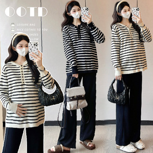 2025新款 韩版 女秋季 针织衫 慵懒感百搭打底上衣 休闲风连帽条纹长袖