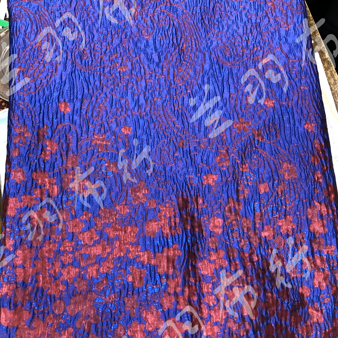 蓝底竖条纹波浪纹肌理 红金丝亮红花提花服装连衣裙裤子设计布料