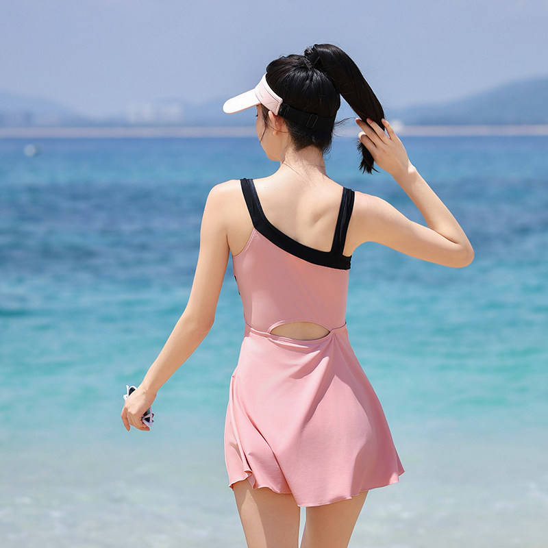 连体泳衣女生裙式修身显瘦平角裤学生度假小个子甜美纯欲风吊带装