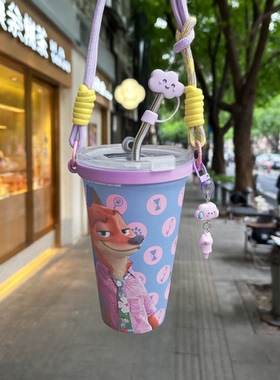 适用瑞幸疯狂动物城联名咖啡杯手提挂绳Manner杯套装饰吸管保温杯