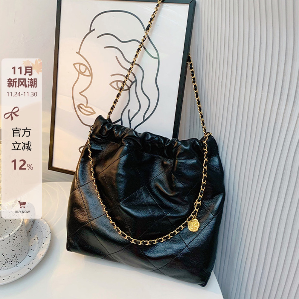 小众黑色真皮腋下包流浪包