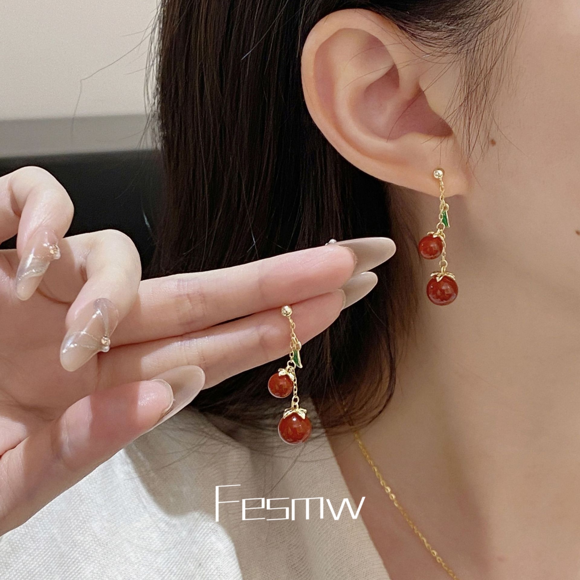 S925纯银红玛瑙流苏耳坠女红色樱桃浆果耳钉秋冬显白轻奢小众耳饰