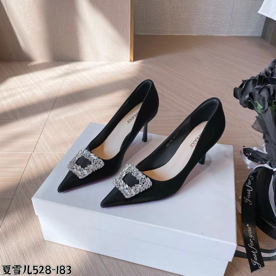 夏雪儿女鞋2026早春新款尖头细跟浅口方钻高跟鞋韩版百搭时尚女鞋