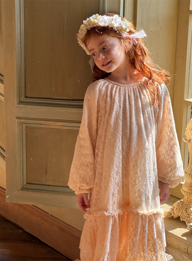 春夏新品儿童女童中小童蕾丝复古田园长袖荷叶连衣裙