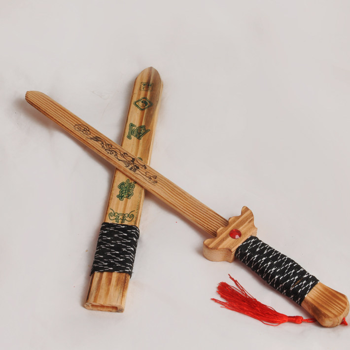 木质儿童玩具木刀木剑天下无敌第一刀剑舞台表演太极剑道具批发|ruв категории движение/йога/фитнес/фанаты товаров, Тхэквондо/ушу/кикбоксинг, Кэндо, нож - от Buy2taobao.com для оказания профессиональной услуги покупки агента Taobao