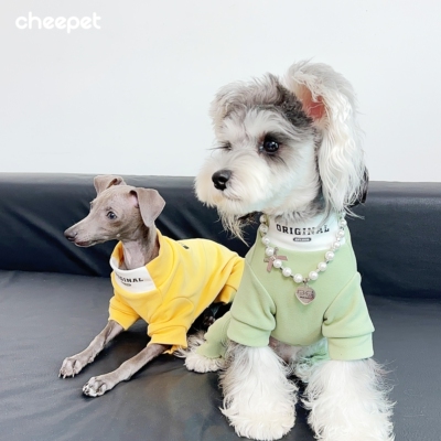 面料柔软有弹性领口撞色设计