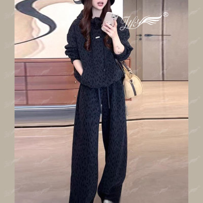 韩系连帽加绒豹纹卫衣两件套冬季