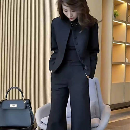 单排扣加棉西装外套+阔腿裤