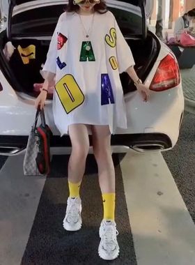洋气宽松显瘦2025夏新款白色短袖时尚亮片宽松字母中长款T恤女