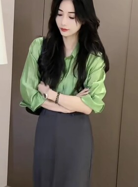 韩系洋气爆款炸街2026春绿色知性温柔淑女翻领衬衫灰色半身裙套装