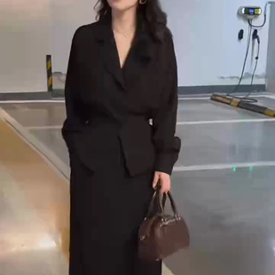 通勤风轻熟休闲翻领黑色西装套装女2025冬季新款收腰显瘦两件套潮