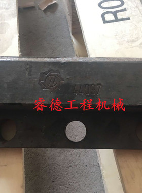 维特根W2000 W2100铣刨机排料板44097 熨平板底板 熨平板加工夯锤