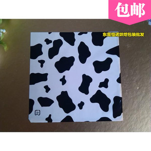 烘焙包装 牛奶瓶盖膜黑白花衬纸西点垫纸塑料纸500张促销包邮