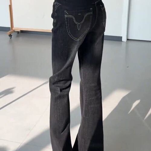 何晨曦同款黑色修身微喇牛仔裤女春季新款美式辣妹高腰提臀马蹄裤