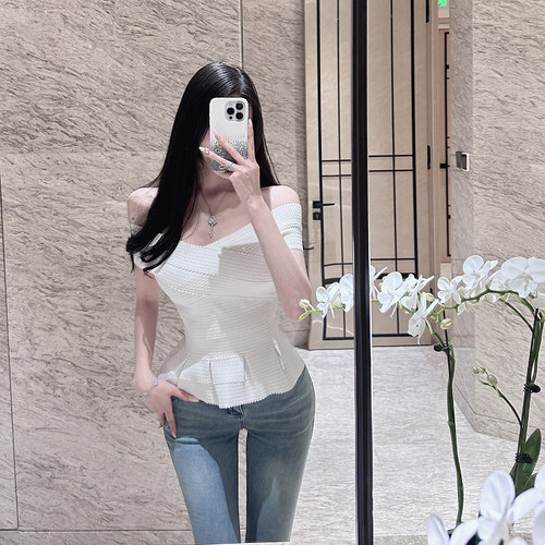 浅蓝色九分牛仔裤高腰弹力修身