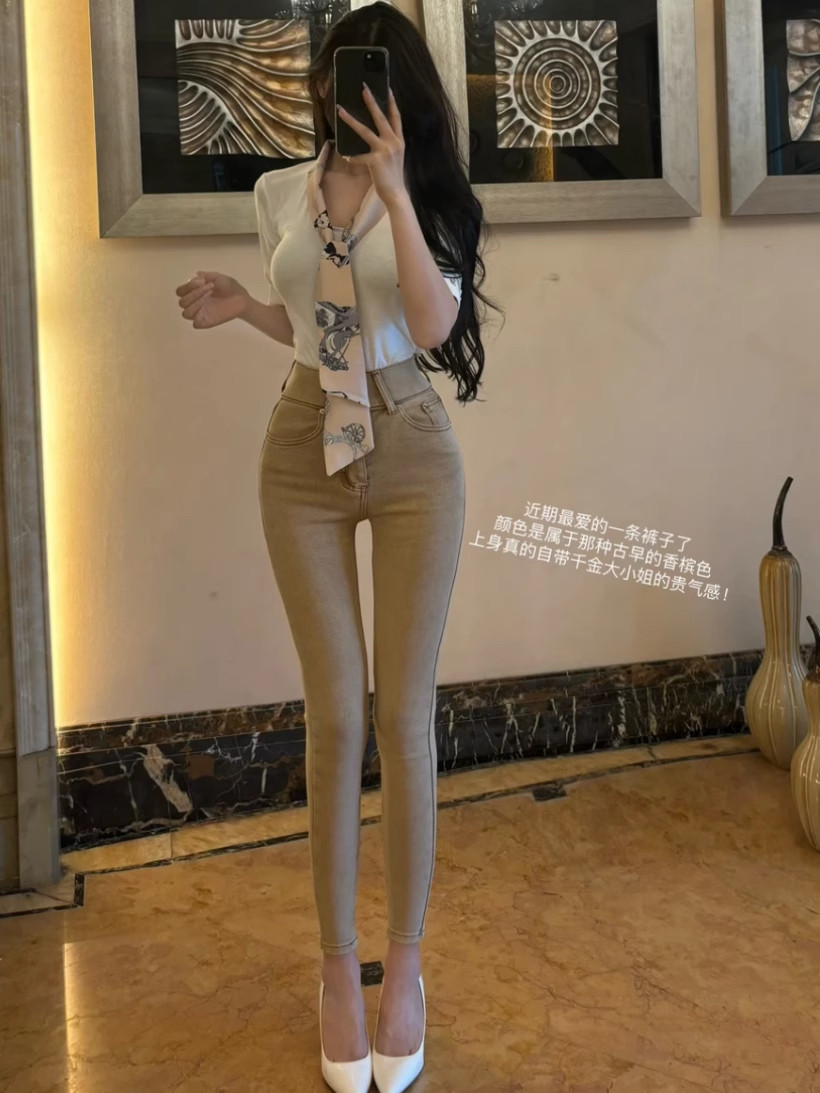 时髦韩女古早紧身显高显瘦直筒裤