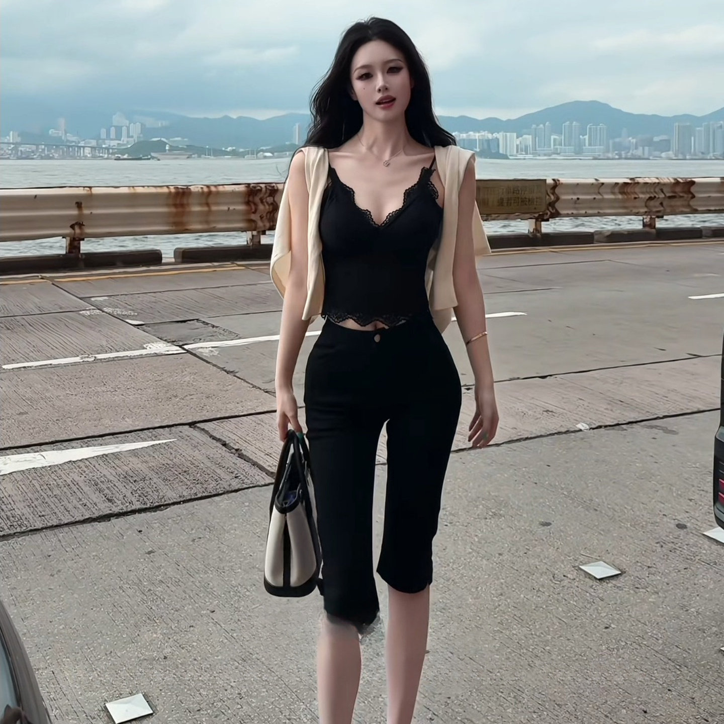 丰胯版卡普里裤春夏高腰显瘦六分女百搭显瘦弹力提臀黑色气质时尚