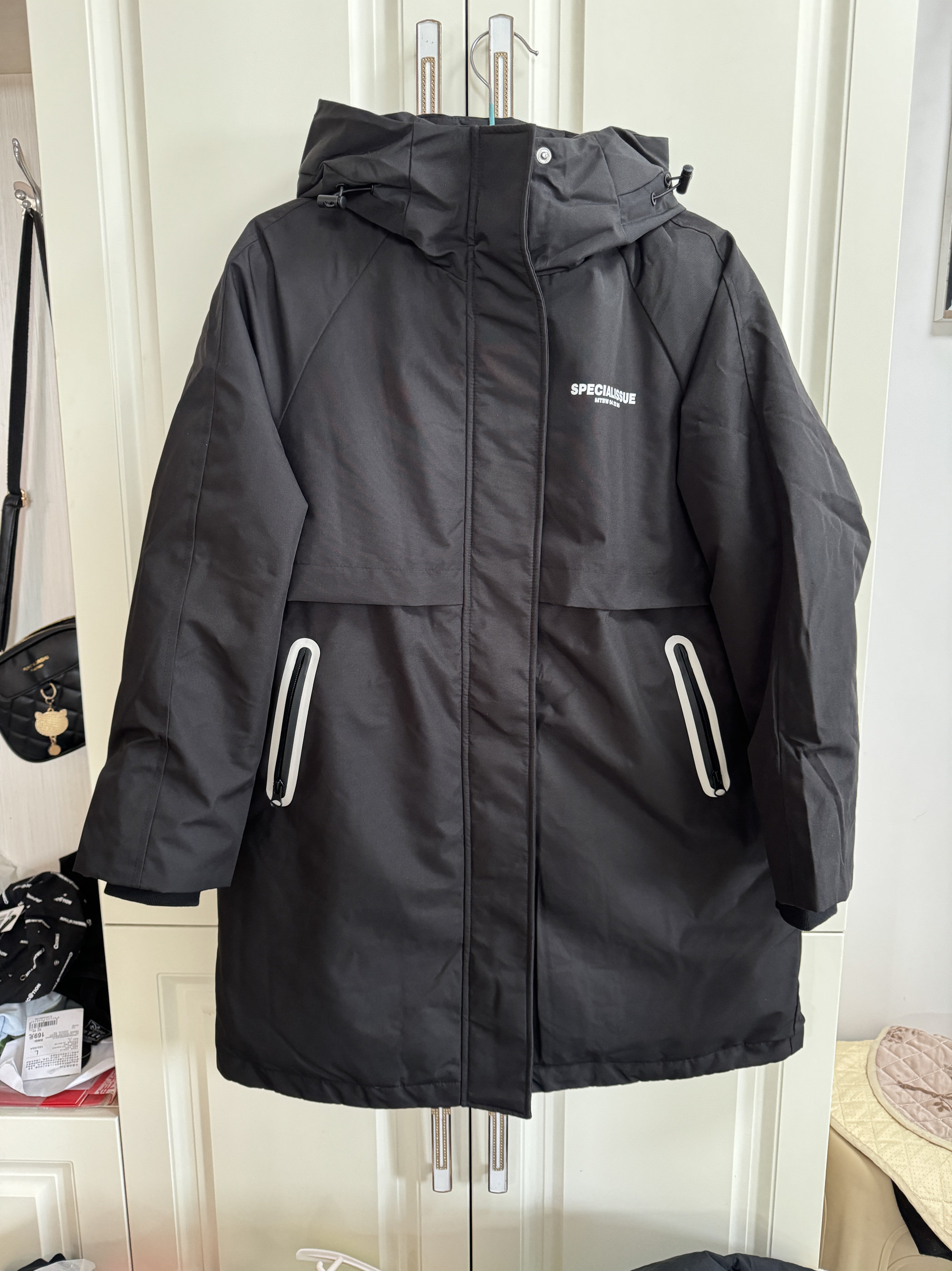 美特斯正品女同款羽绒服冬季新款时尚中长款收腰抽绳连帽纯色外套