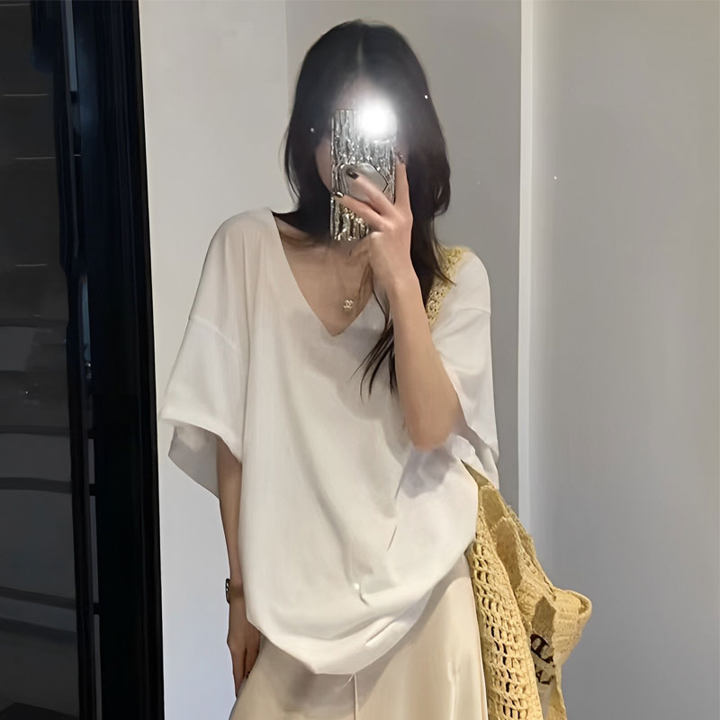 正肩V领纯色短袖t恤女宽松上衣服