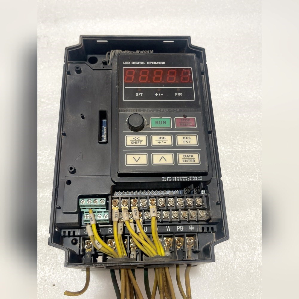 #电子元器件 正弦变频器TC3A03-4R0-3AB一台 4 议价