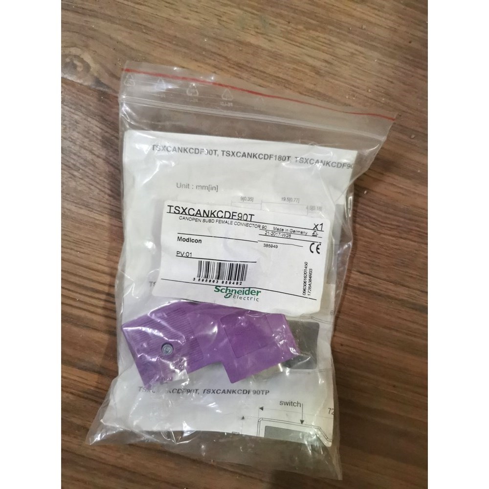 施耐德TSXCANKCDF90T原装现货 议价