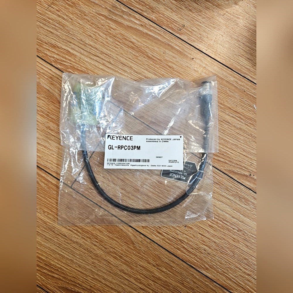 基恩士原装未拆封SZ-RPC03PM线缆现货顺丰包邮 议价