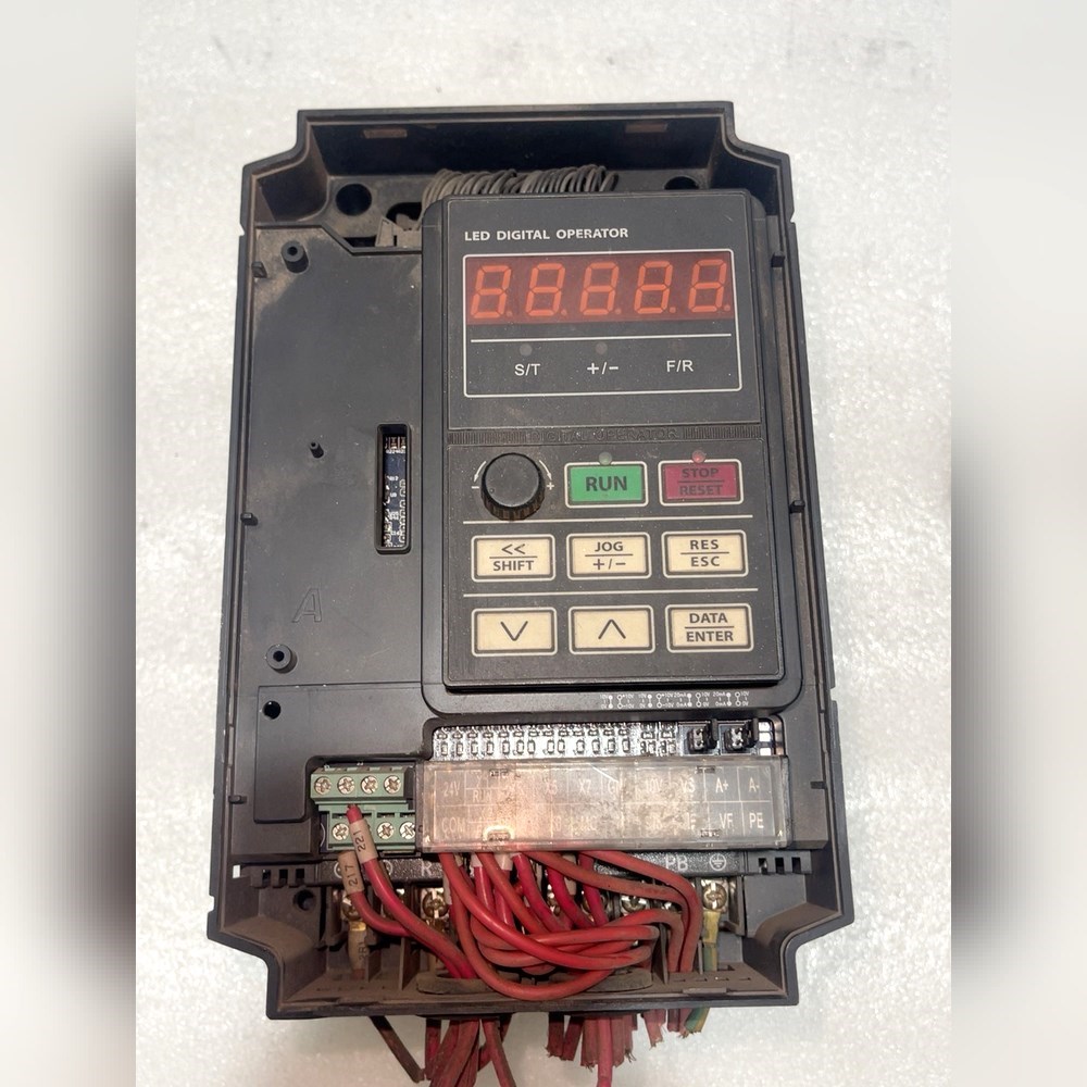 正弦变频器TC3A03-4R0-3AB一台4.0kw  标价 议价