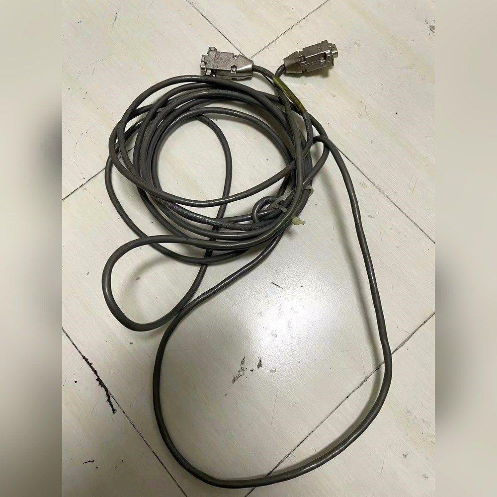 AB原装电缆2711-NC13 功能包好成色如图所示需 议价