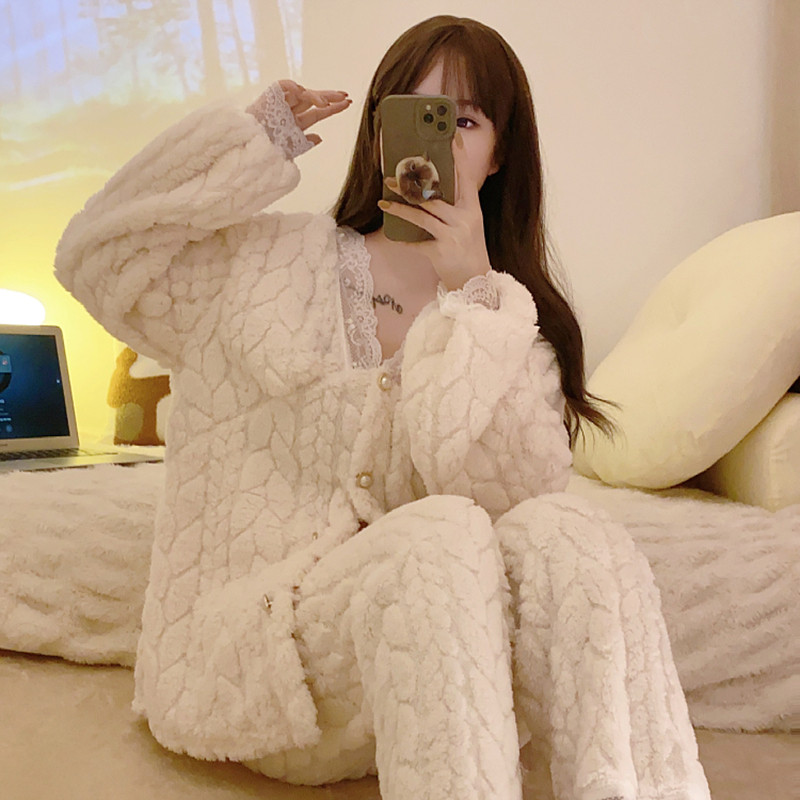 睡衣女款秋冬季珊瑚绒加厚甜美可睡衣/家居服套装