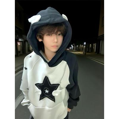 免费试穿~星星贴布刺绣插肩卫衣