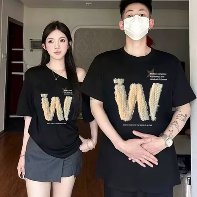 免费试穿~一长一短t恤小众情侣装