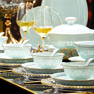 景德镇高端玲珑瓷碗碟套装高颜值