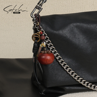 SATCHI/沙驰柿柿如意挂件 头层牛皮包包配件质感小众挂饰