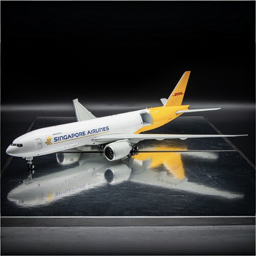 JCwings新加坡航空波音B777F飞机模型白盒敦豪涂装可开舱门1:200