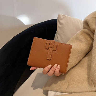 爆款抽带式钱包短款两折钱夹高级感女士pu皮夹多卡位证件收纳包