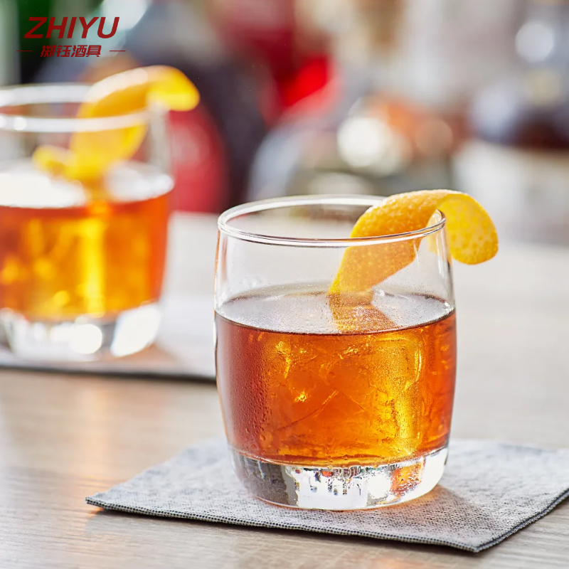 家用玻璃酒杯洋酒鸡尾酒水杯简约北欧风加厚商用定制饮料牛奶早餐