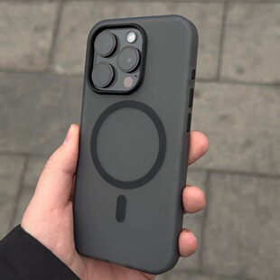 亚克力C61肤感C63防摔 13PRO 大孔撞色镜头黑色内置磁吸充电适用Realme真我14 GT6手机壳GTNeo6SE肤感炭黑12