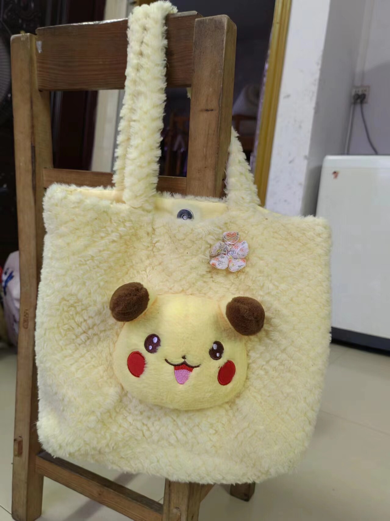 皮卡丘毛绒包可爱卡通大容量手提单肩斜挎包包女2024新款秋冬百搭