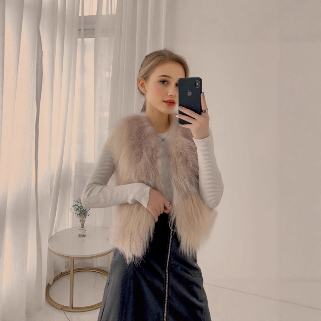 皮草马甲女2025秋冬新款韩版仿狐狸毛背心短款毛绒绒外套显瘦马夹