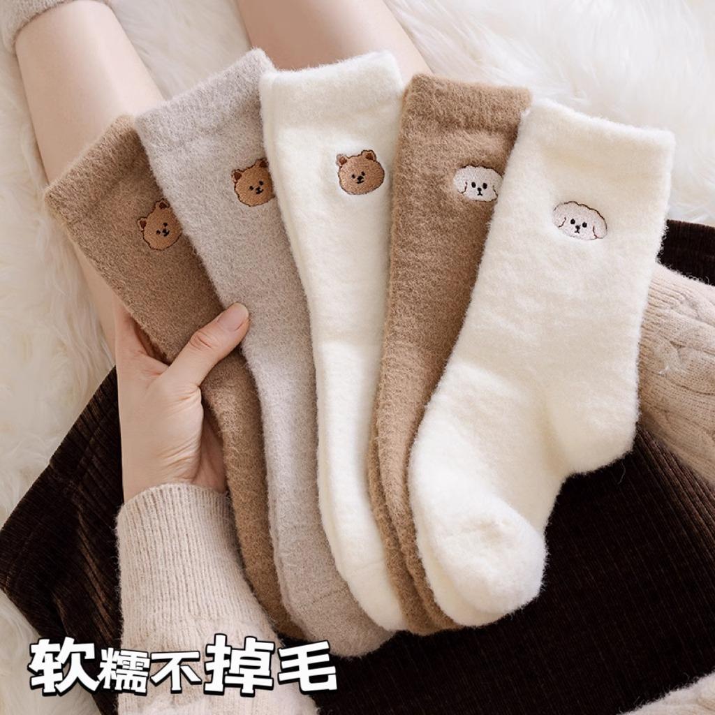 寒风渐起~冬季加厚保暖澳绒毛绒绒抗寒潮小狗小熊刺绣中筒袜