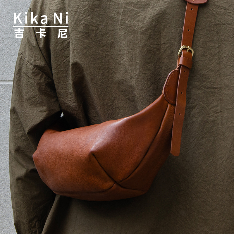 吉卡尼斜挎包休闲复古通勤胸包