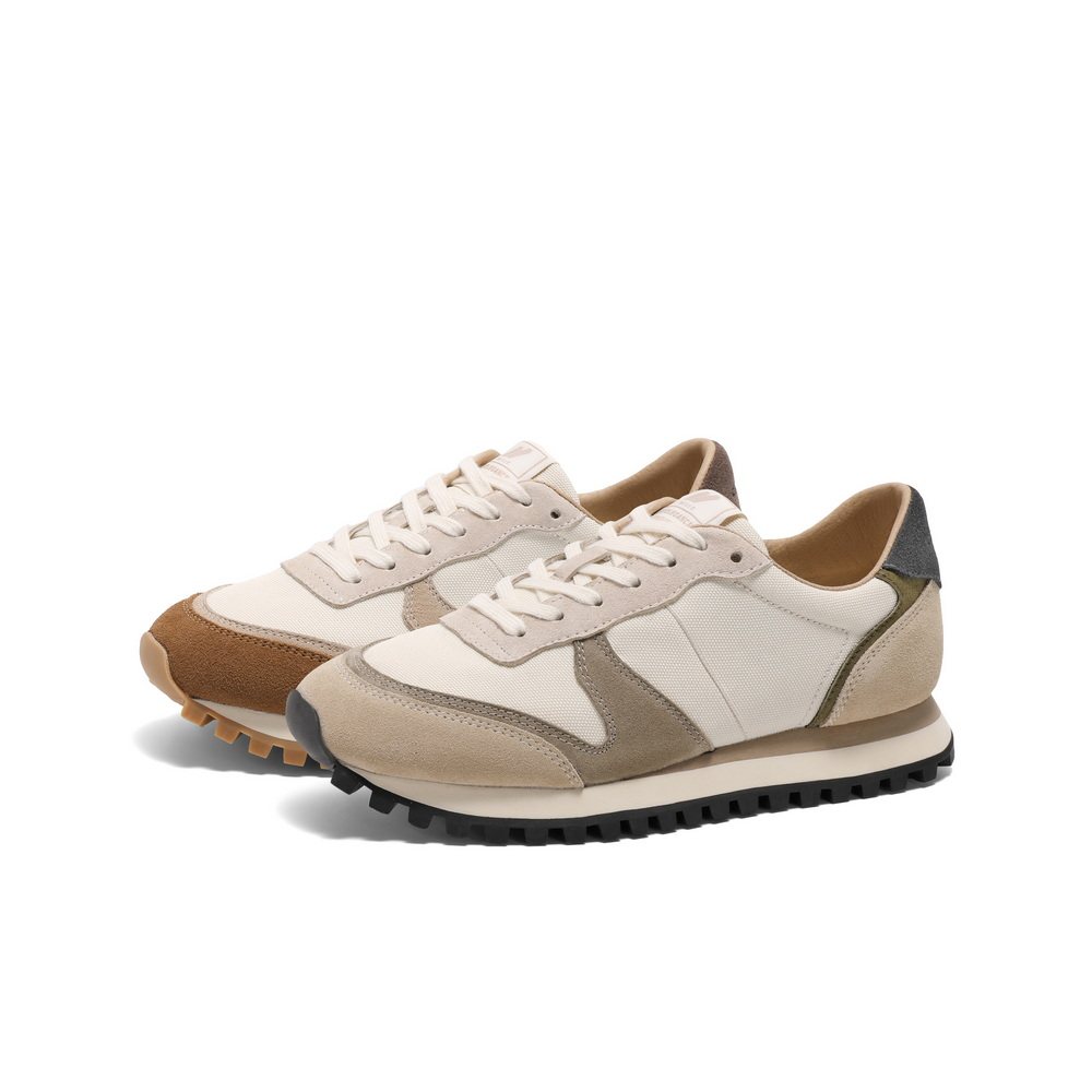 百丽复古厚底阿甘德训鞋子女2025春季新款休闲运动跑鞋D4E1DAM5