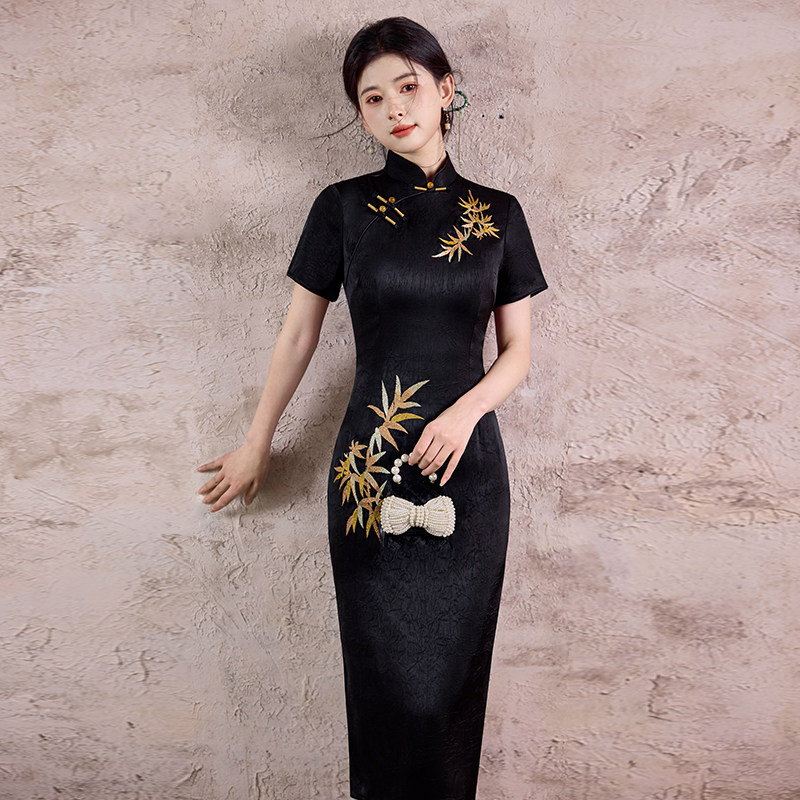 黑色刺绣旗袍2025新款复古国风气质高级感修身显瘦日常可穿连衣裙,女装/女士精品,旗袍,淘宝优惠券,粉丝福利购,淘宝优惠卷