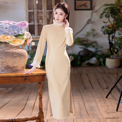 黄色复古国风新中式长袖加绒旗袍