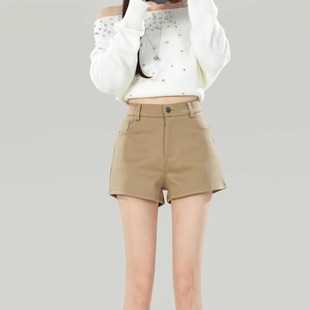 卡其色高腰休闲短裤女加绒加厚2026新款冬季辣妹设计感a字热裤子