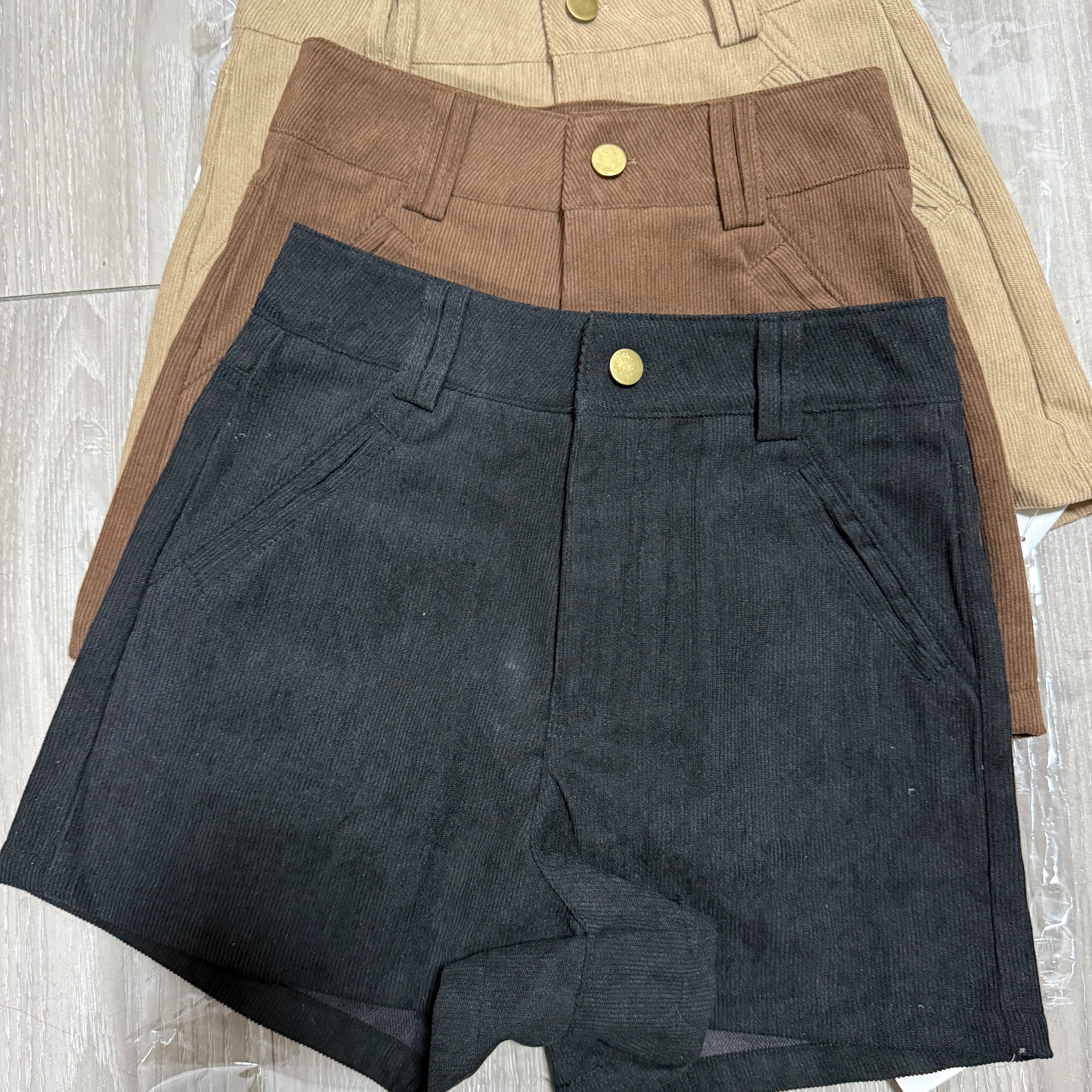 复古灯芯绒短裤女秋冬新款高腰直筒百搭小个子休闲显瘦外穿热裤子