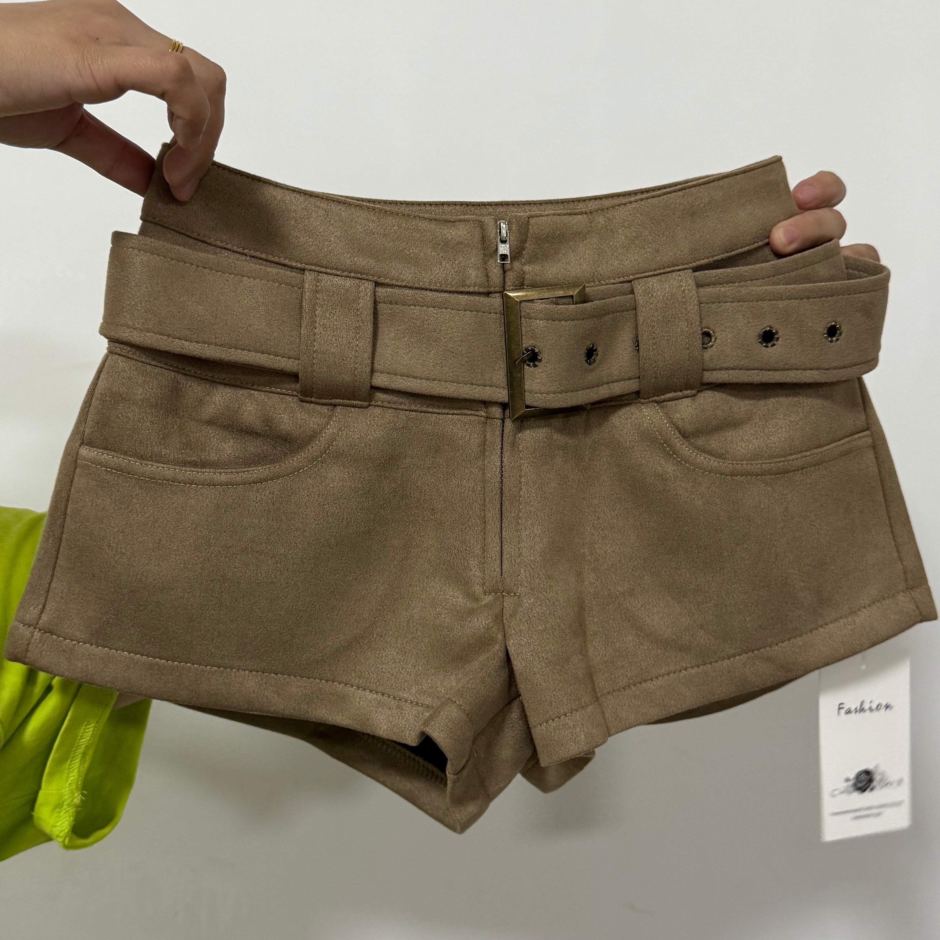 美式复古辣妹风麂皮绒短裤女秋冬新款气质百搭设计感热裤配腰带