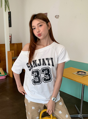 Sanjati露肩斜肩做旧logo短袖T恤夏季美式复古休闲宽松上衣辣妹潮