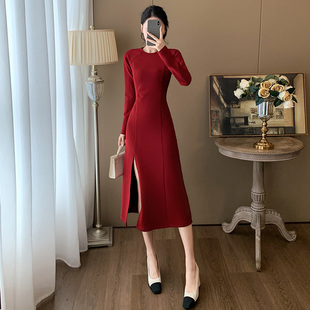 红色修身连衣裙高级感气质女人味开叉小红裙女秋季显瘦打底裙长裙